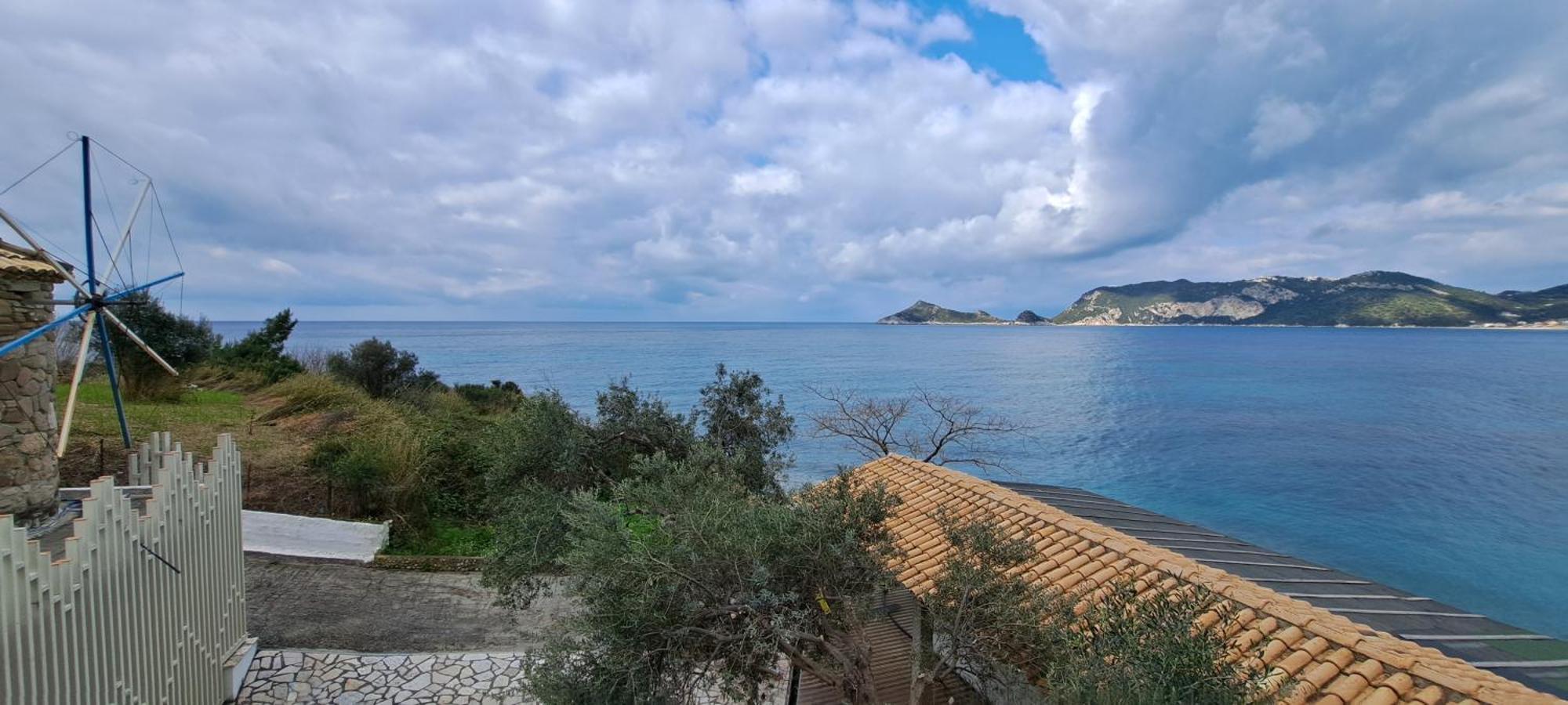 Hidden Paradise آغيوس غيوريوس باغون المظهر الخارجي الصورة